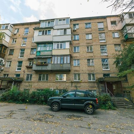 Прекрасная квартира у метро Политехнический институт Киев Экстерьер фото